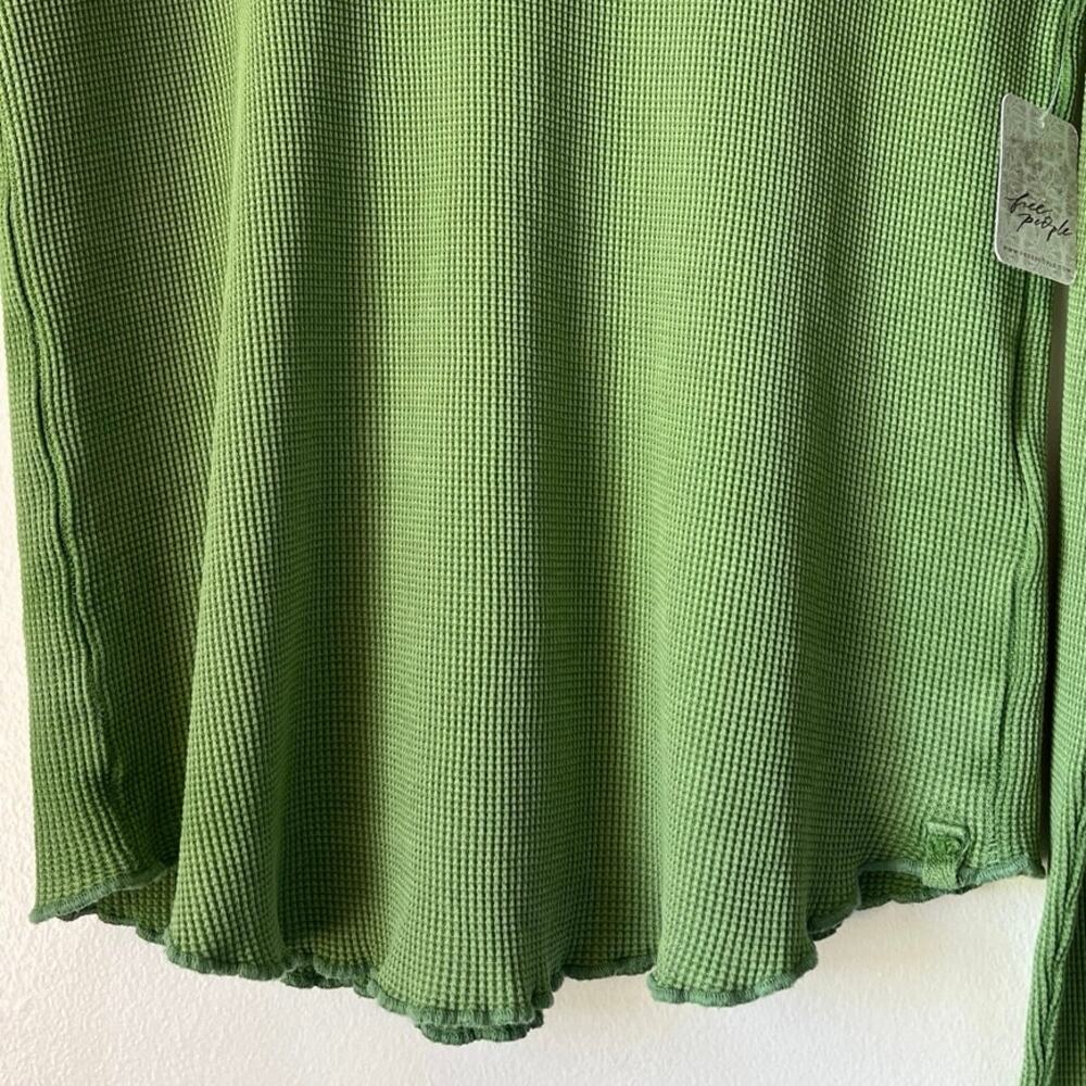 New We the Free Easy Does it Tee Thermal Womens Size L Green Textured Tiny Hole - Picture 3 of 14